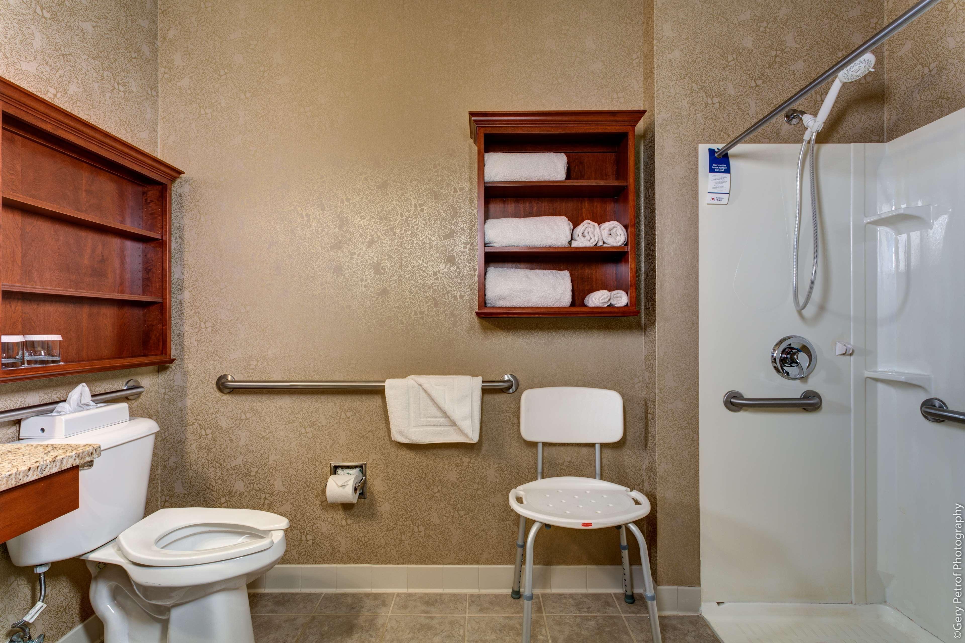 Best Western Plus Mentor-Cleveland Northeast Exterior photo