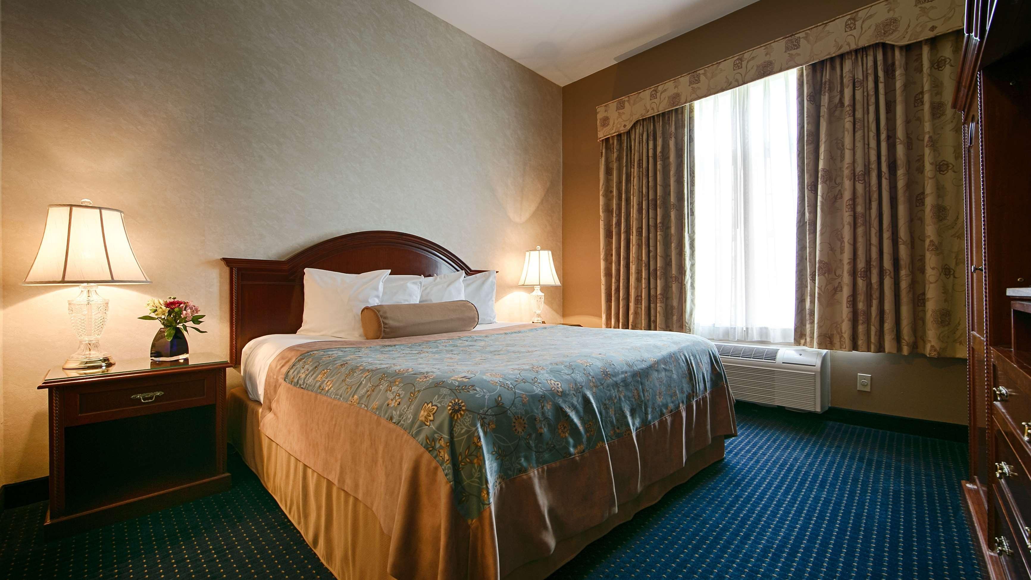 Best Western Plus Mentor-Cleveland Northeast Exterior photo