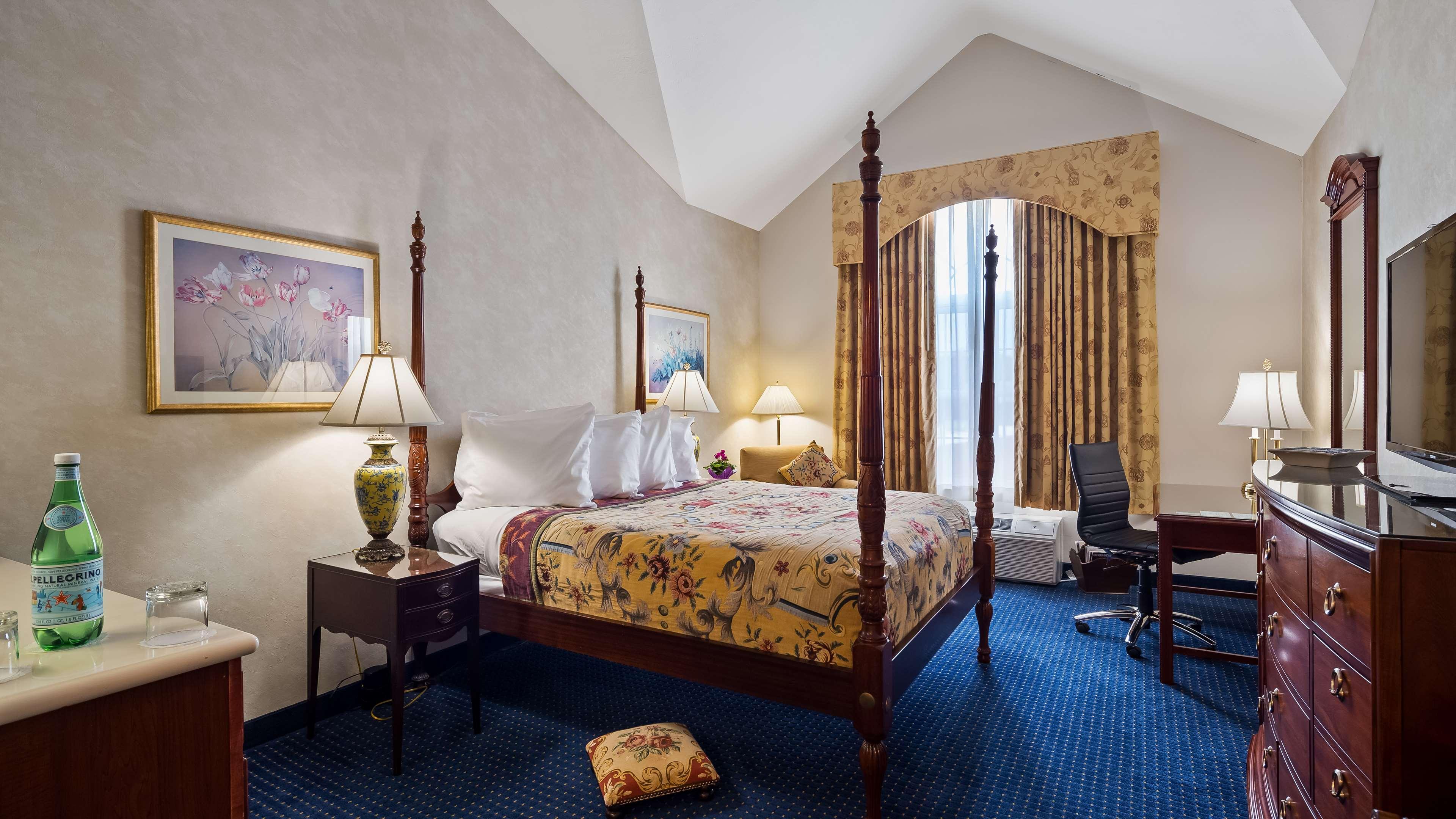Best Western Plus Mentor-Cleveland Northeast Exterior photo