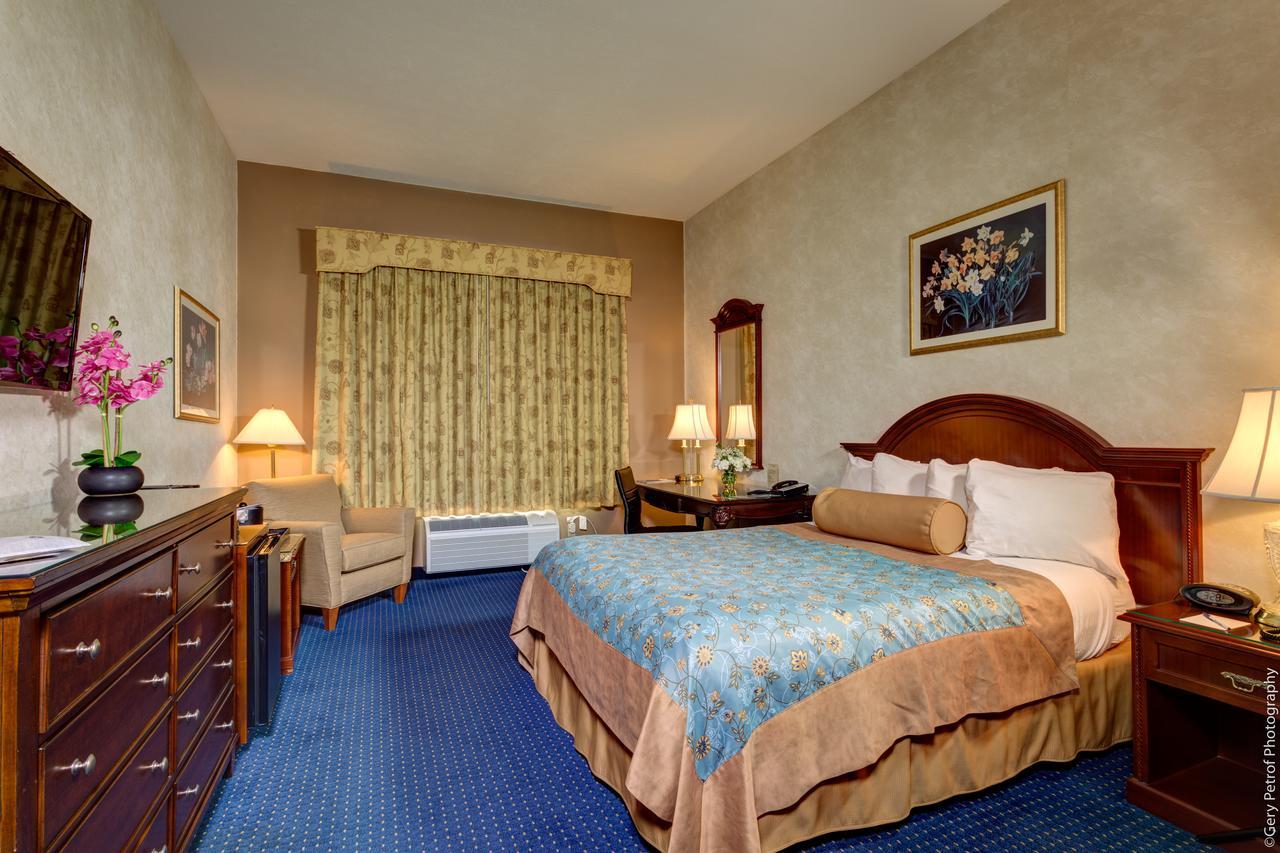 Best Western Plus Mentor-Cleveland Northeast Exterior photo